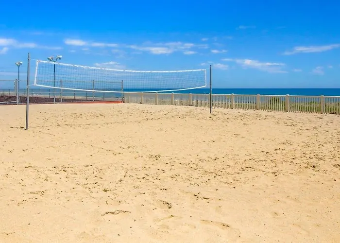 Holiday home Sunny Beachfront With Balcony Ac Pools & Gym *