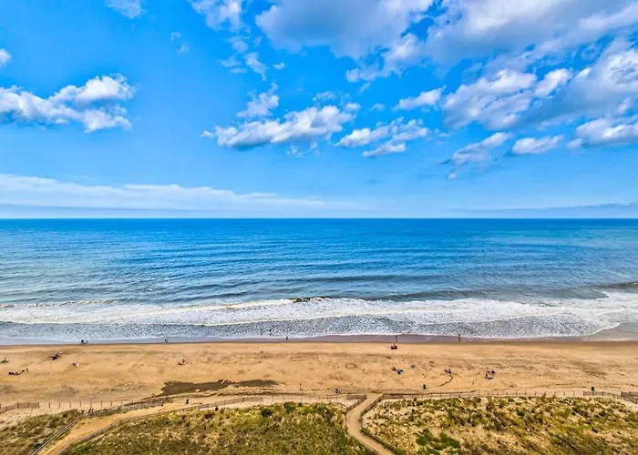 Sunny Beachfront With Balcony Ac Pools & Gym Ocean City